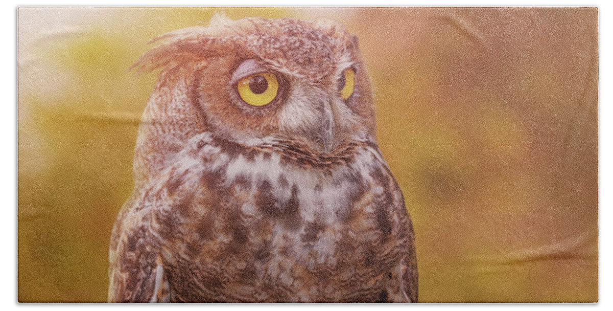 Animal Bath Towel featuring the photograph Great Horned Owl #5 by Brian Cross