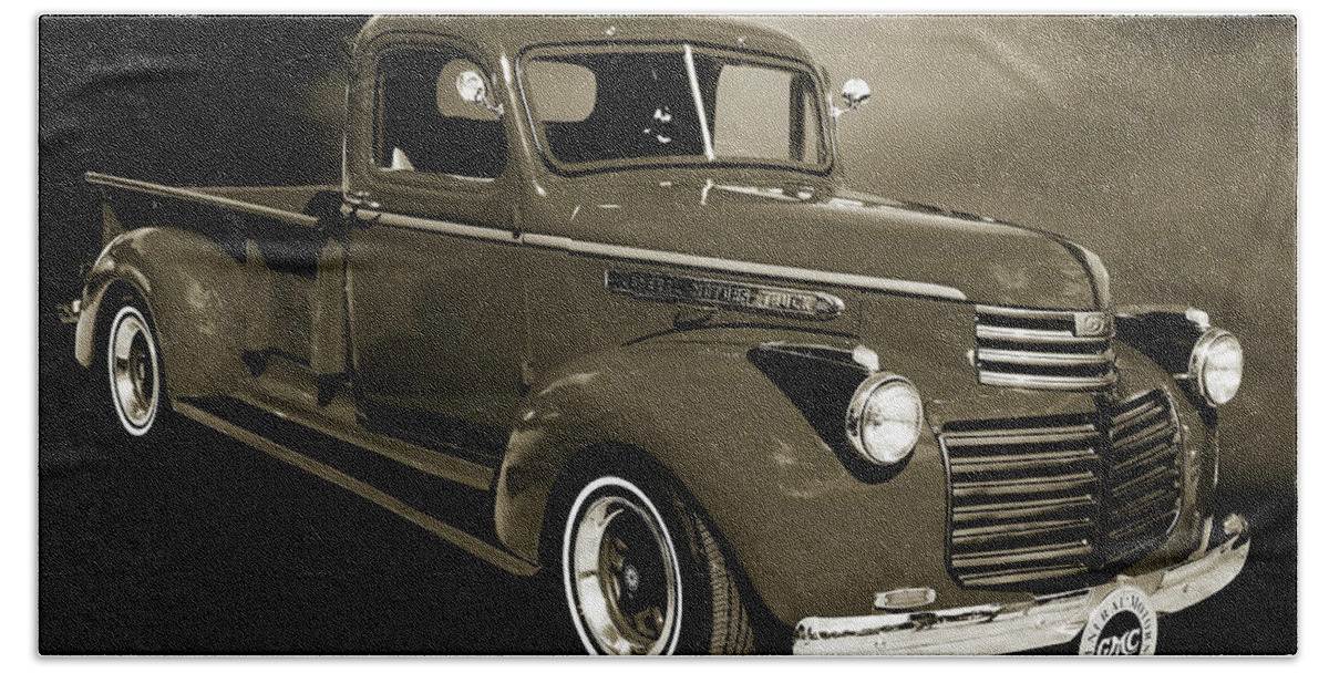 1946 Gmc Pickup Truck Bath Towel featuring the photograph 5514.04 1946 GMC Pickup Truck #551404 by M K Miller