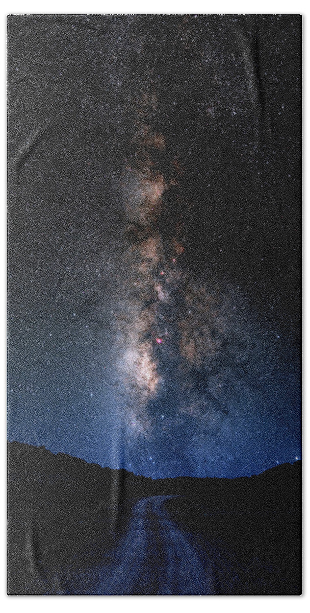 Astronomy Hand Towel featuring the photograph Milky Way #6 by Larry Landolfi