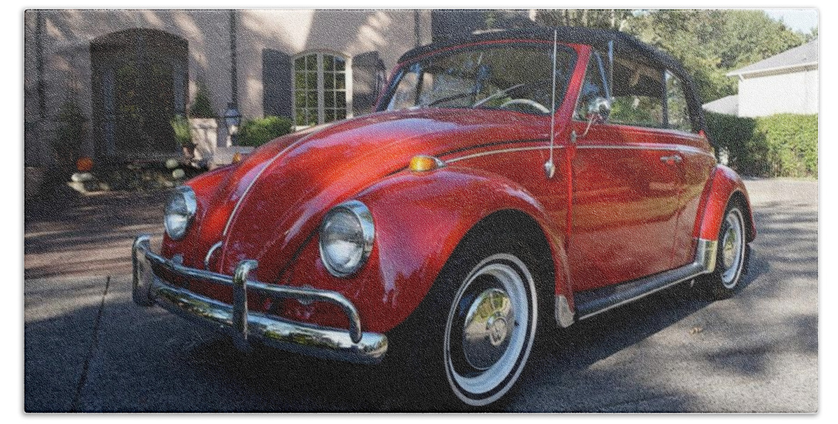 Volkswagen Beetle Hand Towel featuring the photograph Volkswagen Beetle #7 by Jackie Russo