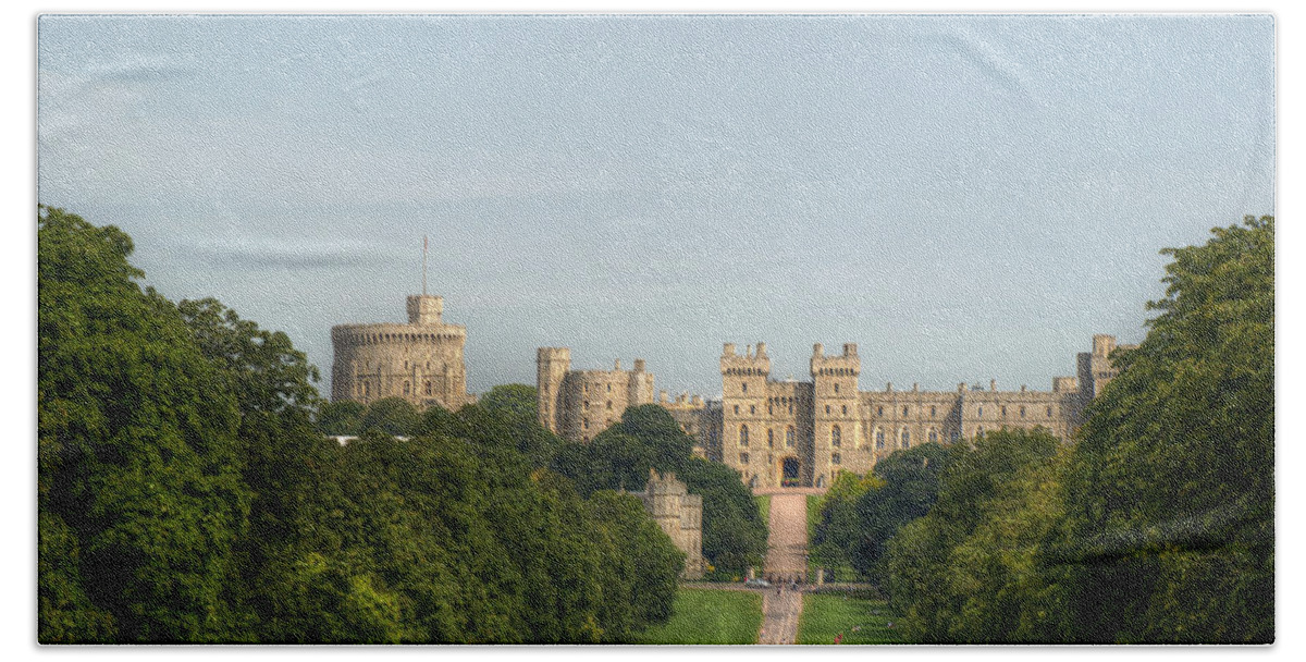 Windsor Hand Towel featuring the photograph Windsor Castle #7 by Chris Day