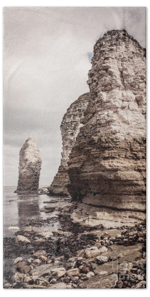 Cliffs Bath Towel featuring the photograph Flamborough Head, North Yorkshire, UK #9 by Mariusz Talarek