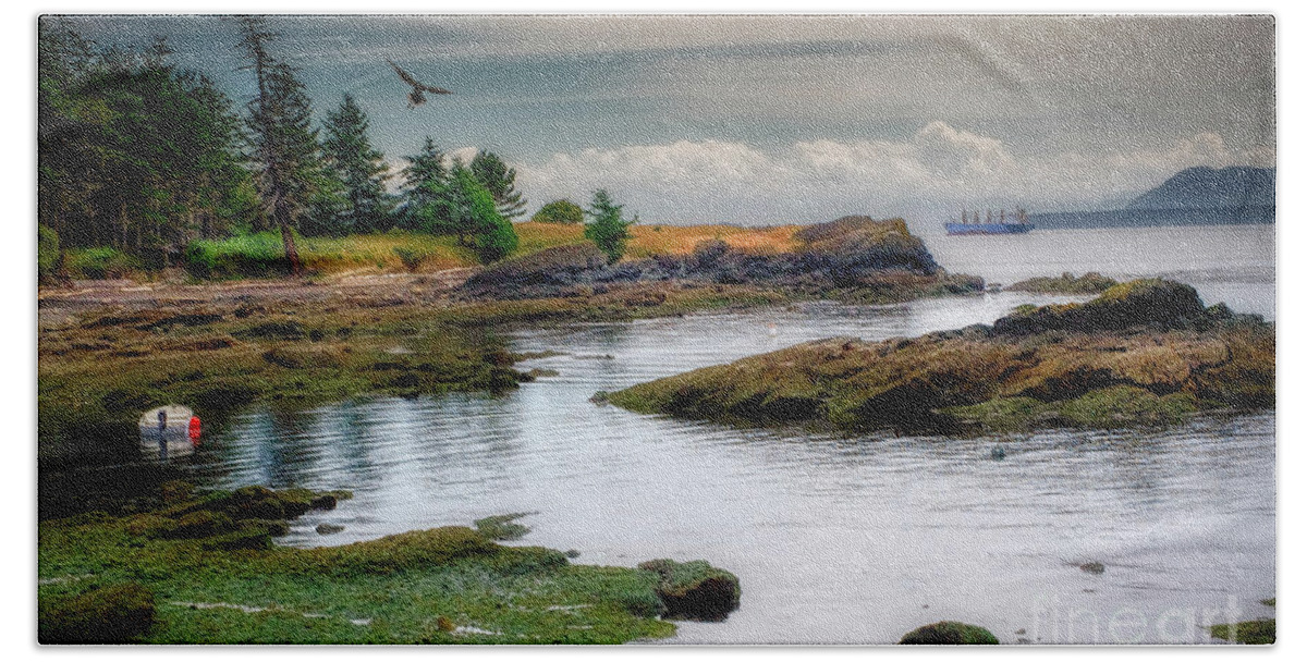 Cove Hand Towel featuring the photograph A Peaceful Bay by Barry Weiss