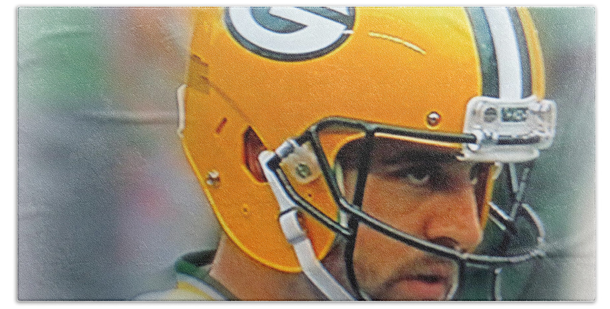 Aaron Rodgers Bath Towel featuring the photograph Aaron Rodgers by Kay Novy