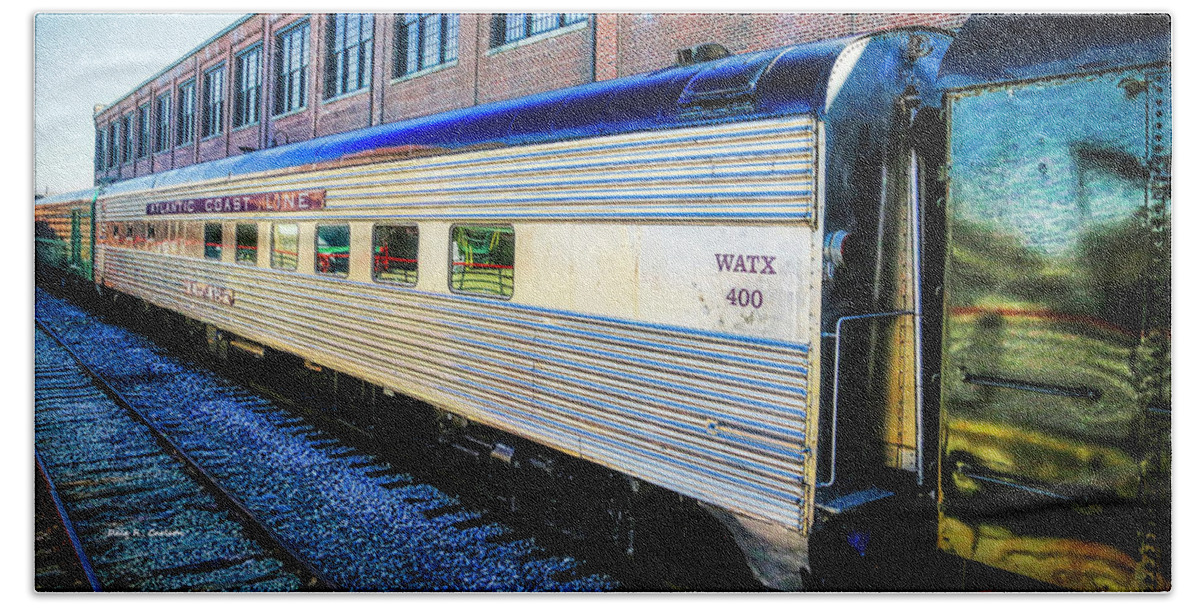 Railroad Hand Towel featuring the photograph Moultrie Dining Car by Dale R Carlson