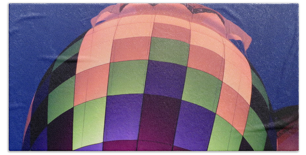 Hot Air Bath Towel featuring the digital art Air Balloon by Kathleen Illes