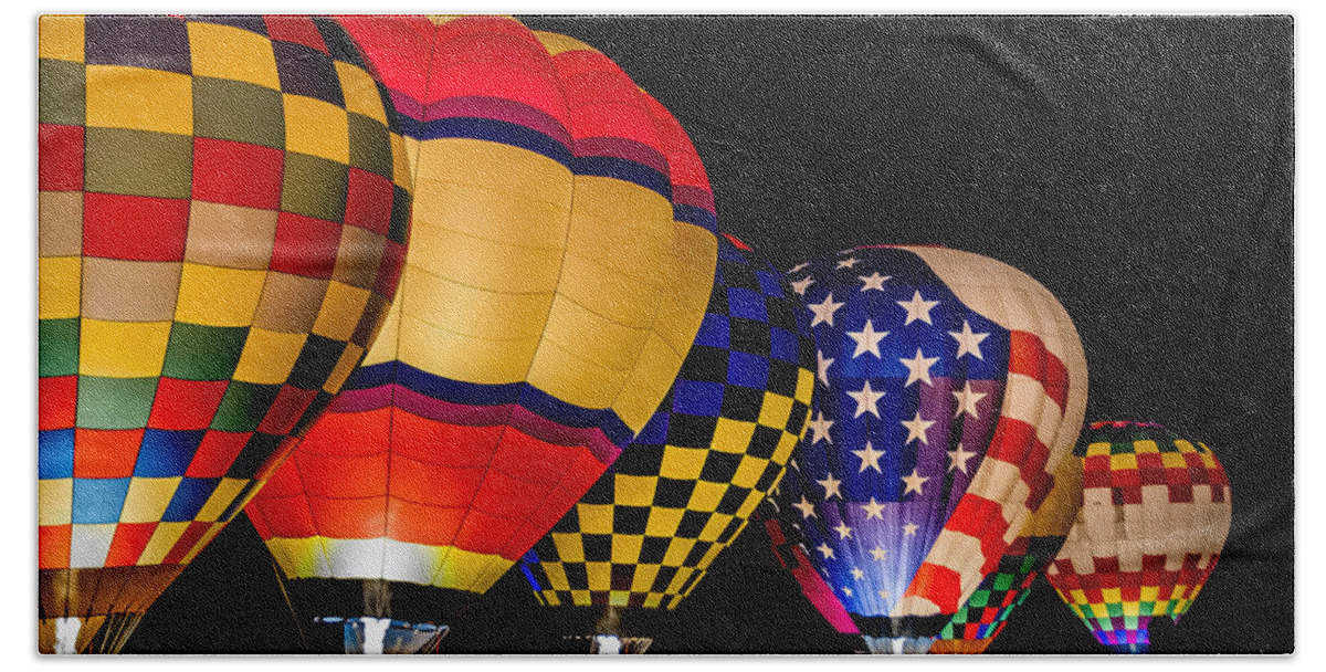Albuquerque Hot Air Balloon Festival Hand Towel featuring the photograph Albuquerque Night Glow by Ron Pate