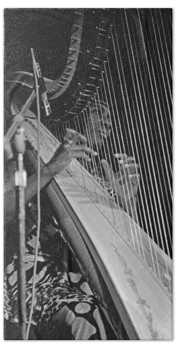 Coltrane Bath Towel featuring the photograph Alice Coltrane on Harp by Lee Santa