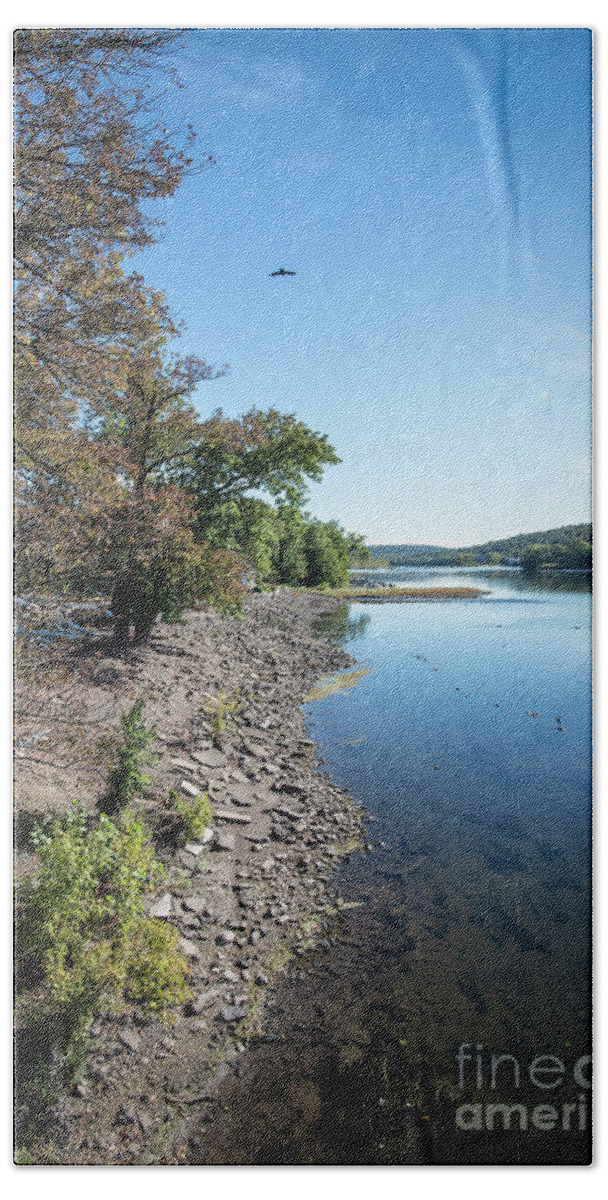 Lambertville Bath Towel featuring the photograph Along The Bank Of The Delaware River by Judy Wolinsky