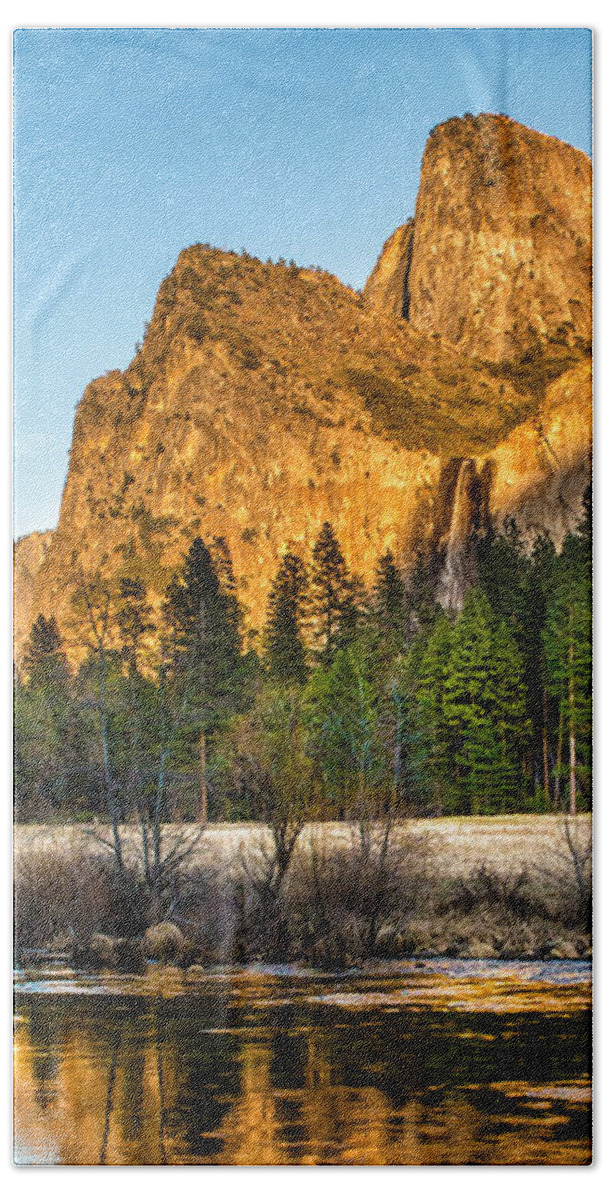 Alpenglow Bath Towel featuring the photograph Alpenglow Reflections by Susan Eileen Evans