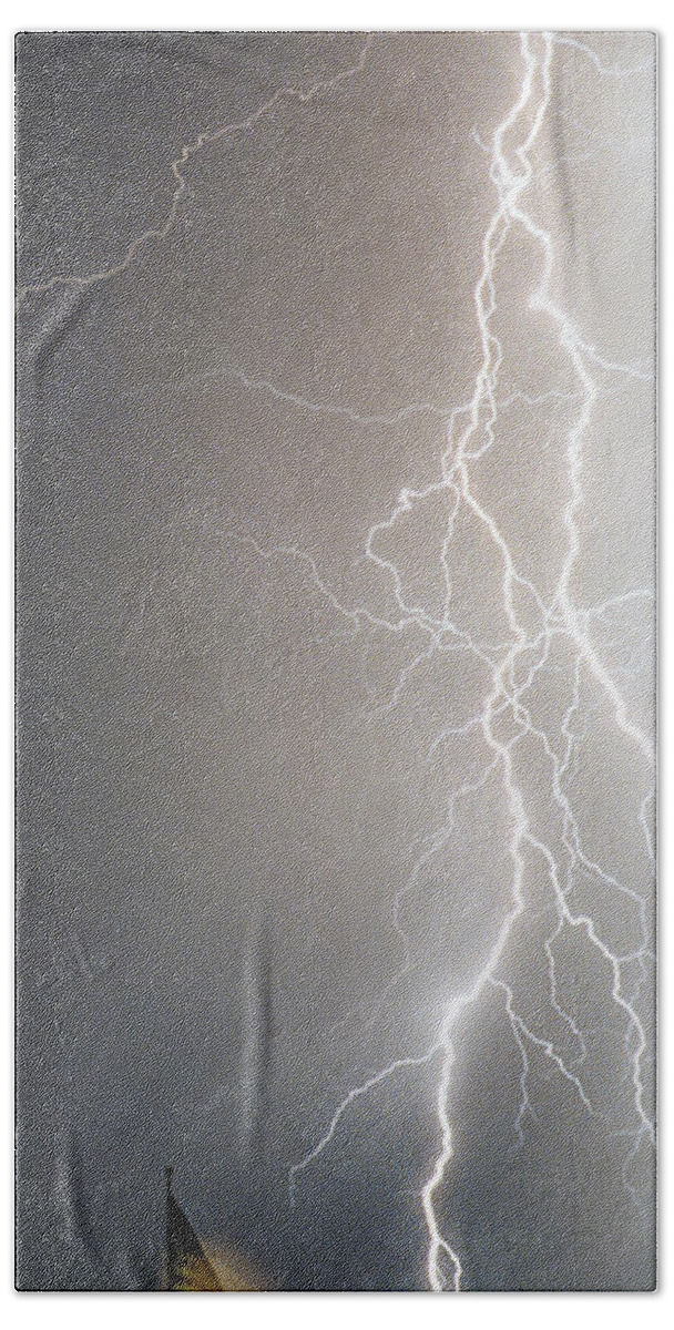 Usa Bath Towel featuring the photograph American Storm by James BO Insogna