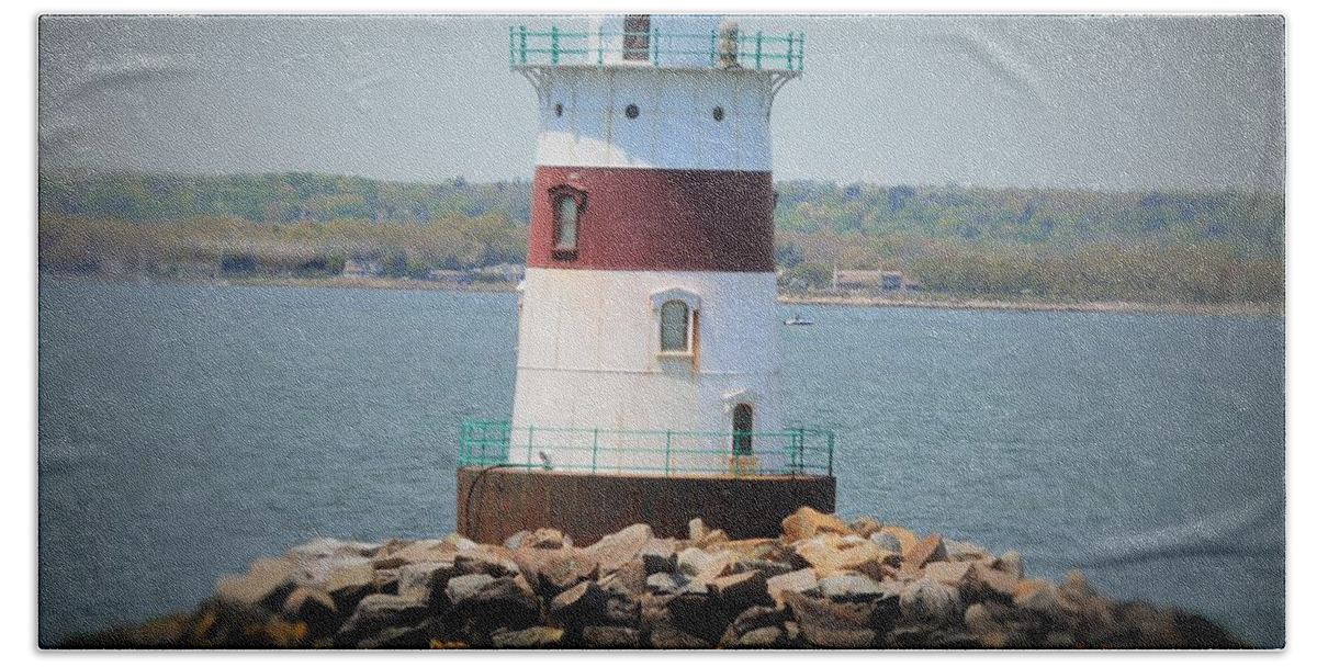 Lighthouses Hand Towel featuring the photograph Lights out by Charles HALL