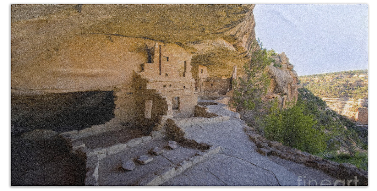 Mesa Verde National Park Bath Towel featuring the photograph Ancient Kitchen by Bon and Jim Fillpot