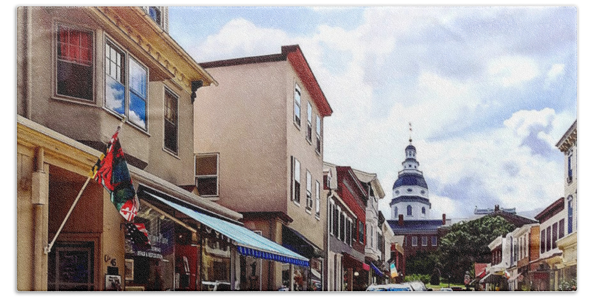 Annapolis Bath Towel featuring the photograph Annapolis MD - Shops on Maryland Avenue and Maryland State House by Susan Savad
