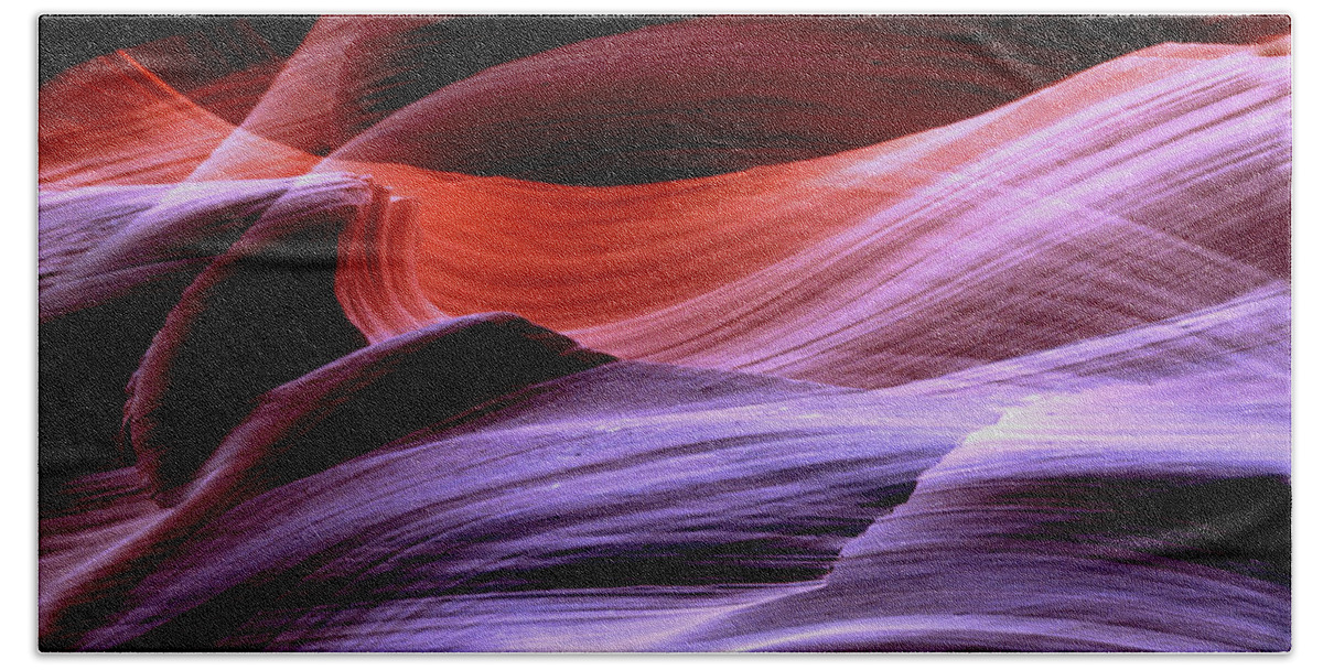 Southwest Landscapes Bath Sheet featuring the photograph Antelope Canyon Waves by Joe Hoover