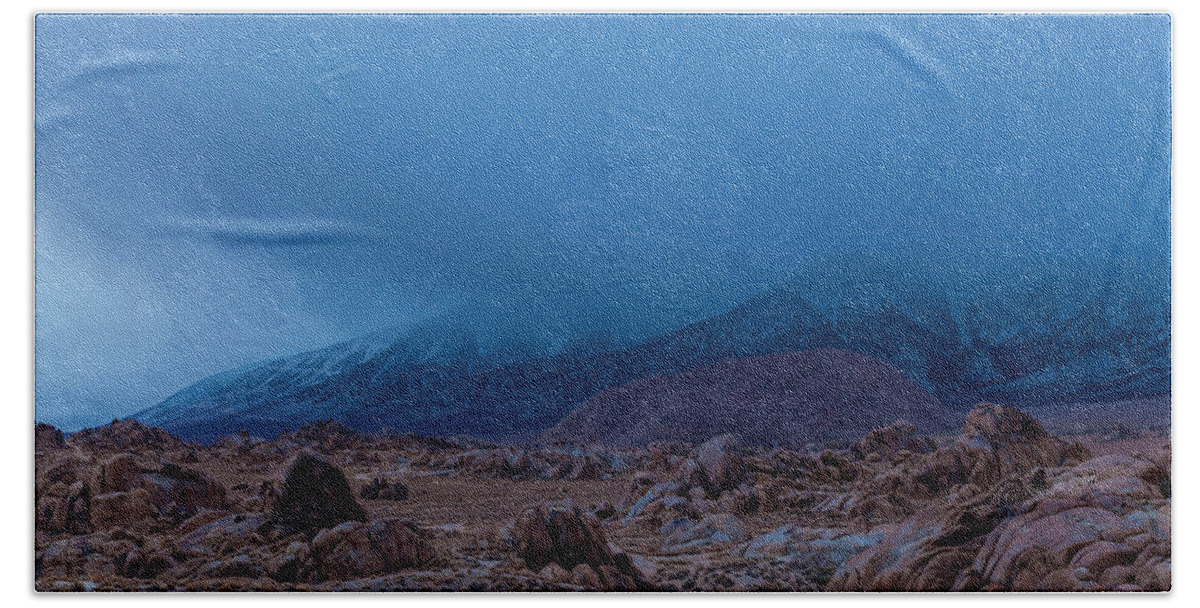 Landscape Bath Towel featuring the photograph Approaching Snow Storm by Jonathan Nguyen