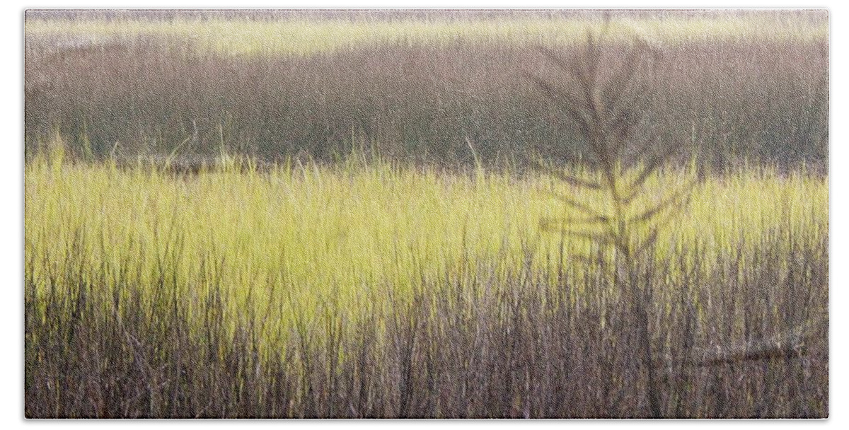 Marsh Bath Towel featuring the photograph Art Of The Southern Marshland by Jan Gelders