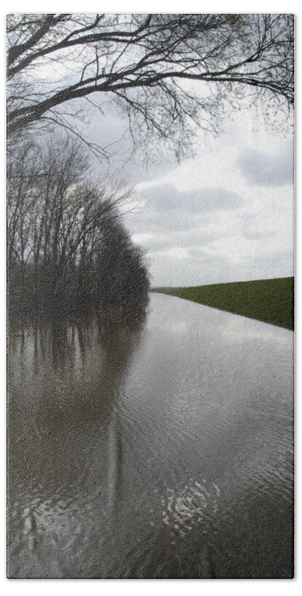 Flood Bath Towel featuring the photograph At The Levee by DArcy Evans