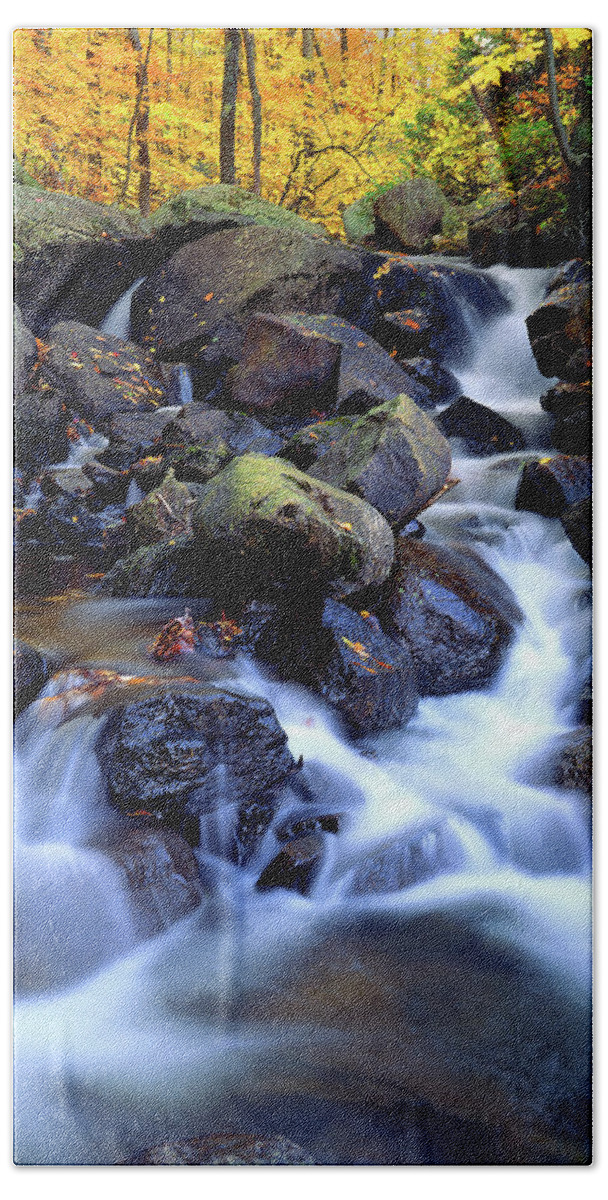 Adirondack Mountains Bath Towel featuring the photograph Autumn Cascade by Frank Houck