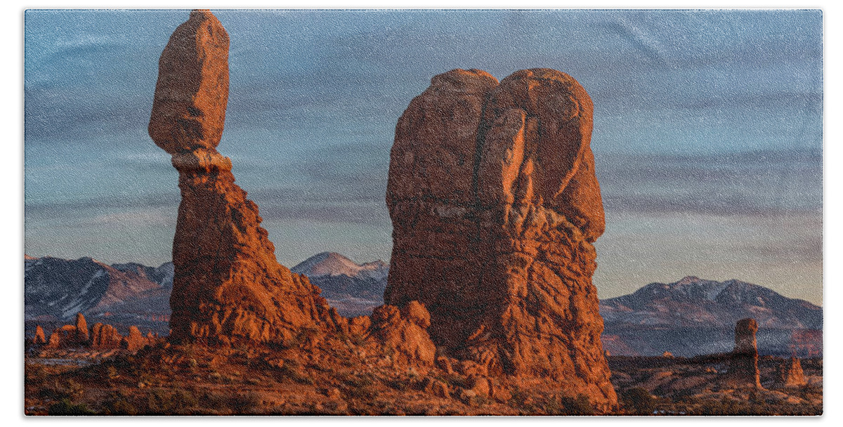 Arches National Park Bath Towel featuring the photograph Balanced Rock Sunset by Dan Norris