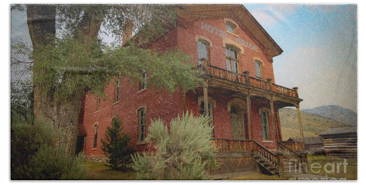 Hotel Meade Bath Towel featuring the photograph Bannack Montana The Hotel Meade by Veronica Batterson