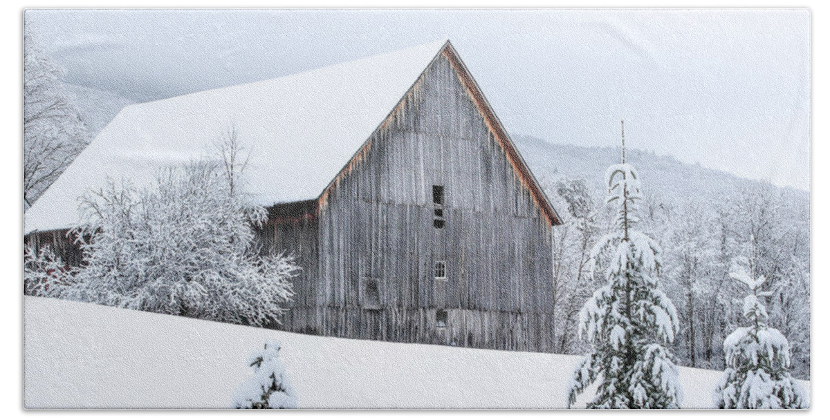 Barn Bath Towel featuring the photograph Barn After Snow by Tim Kirchoff