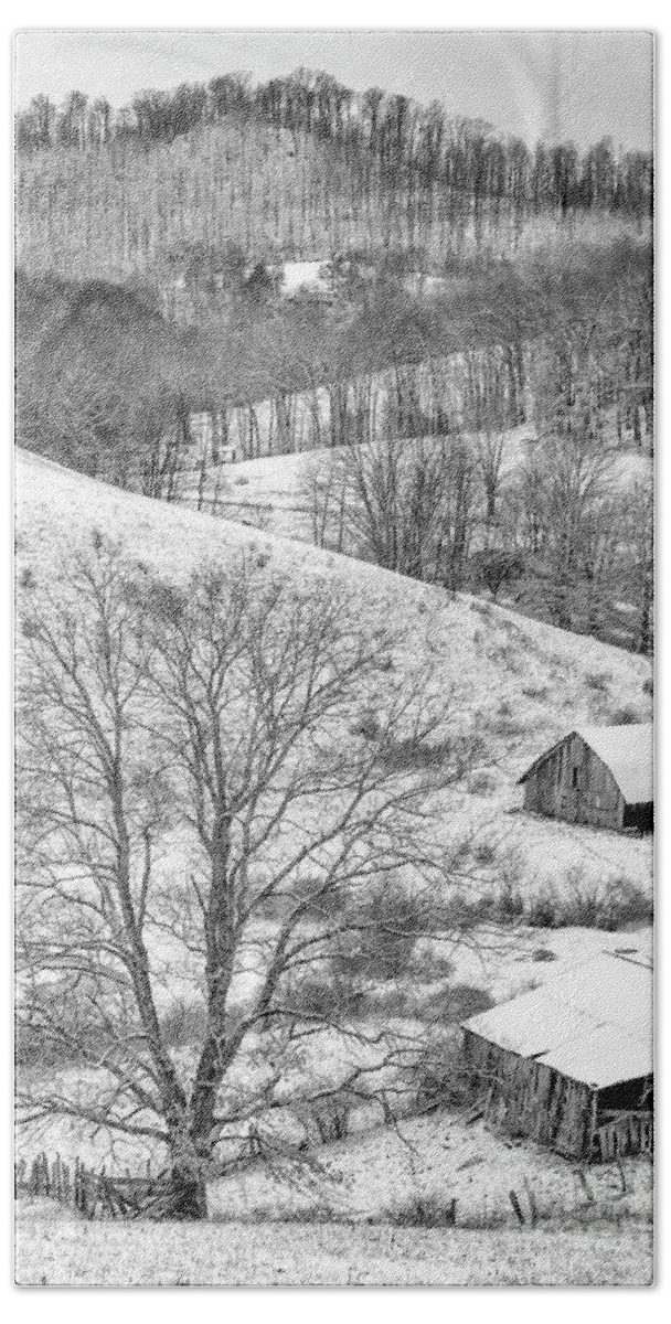 Barn Bath Towel featuring the photograph Black and White in Winter by Thomas R Fletcher