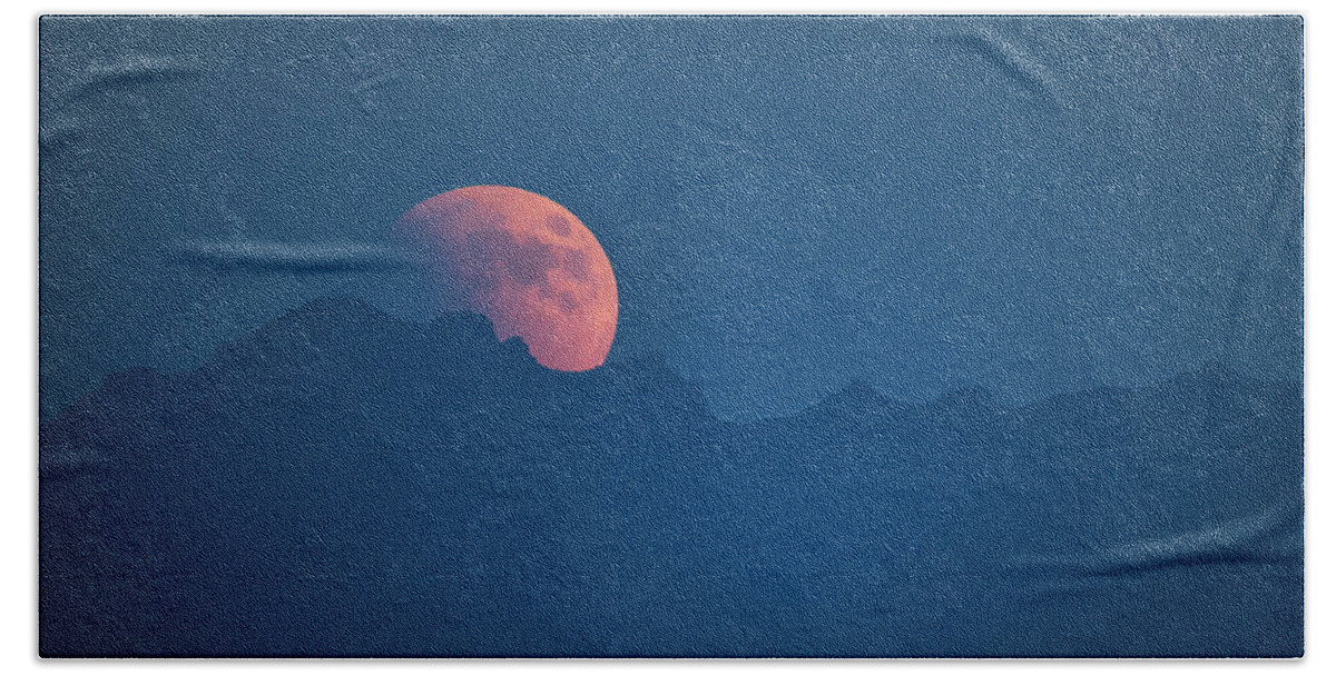 Moon Bath Towel featuring the photograph Blood Moon Rising by Jay Beckman