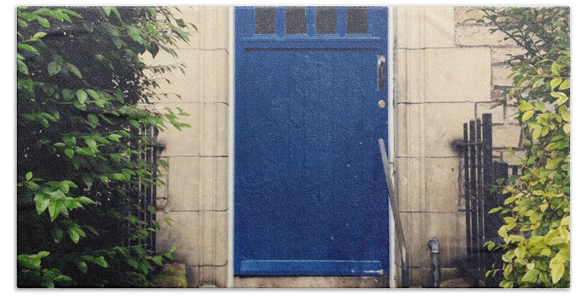 Blue Door Hand Towel featuring the photograph Blue Door in Ivy by Suzanne Lorenz