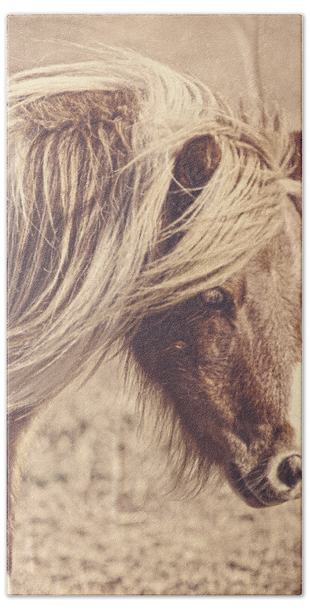 Pony Bath Towel featuring the photograph Blue Eyes Vintage by Amanda Smith