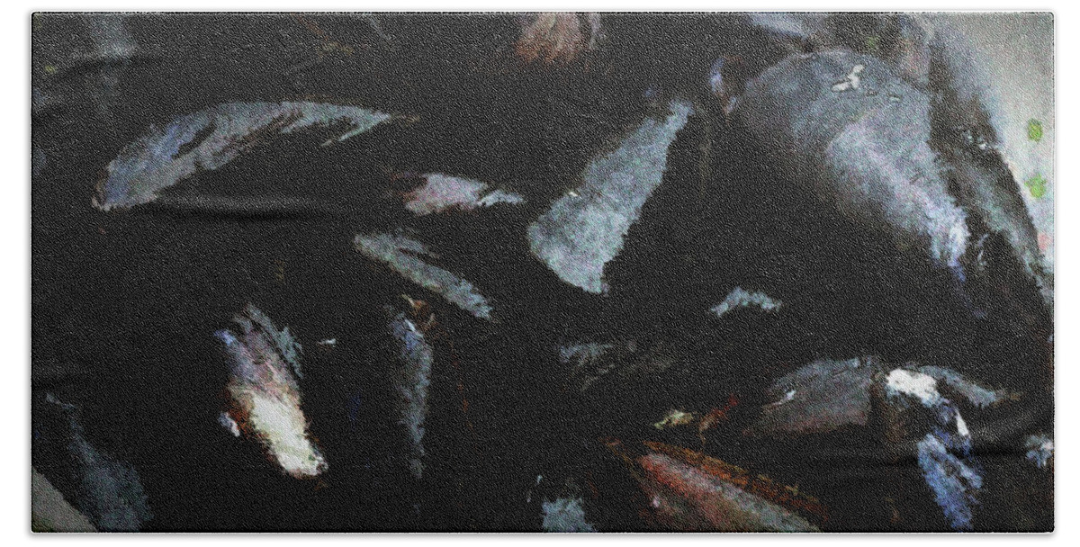 Mitulus Edulis Bath Towel featuring the photograph Blue Mussels by Scott Carlton
