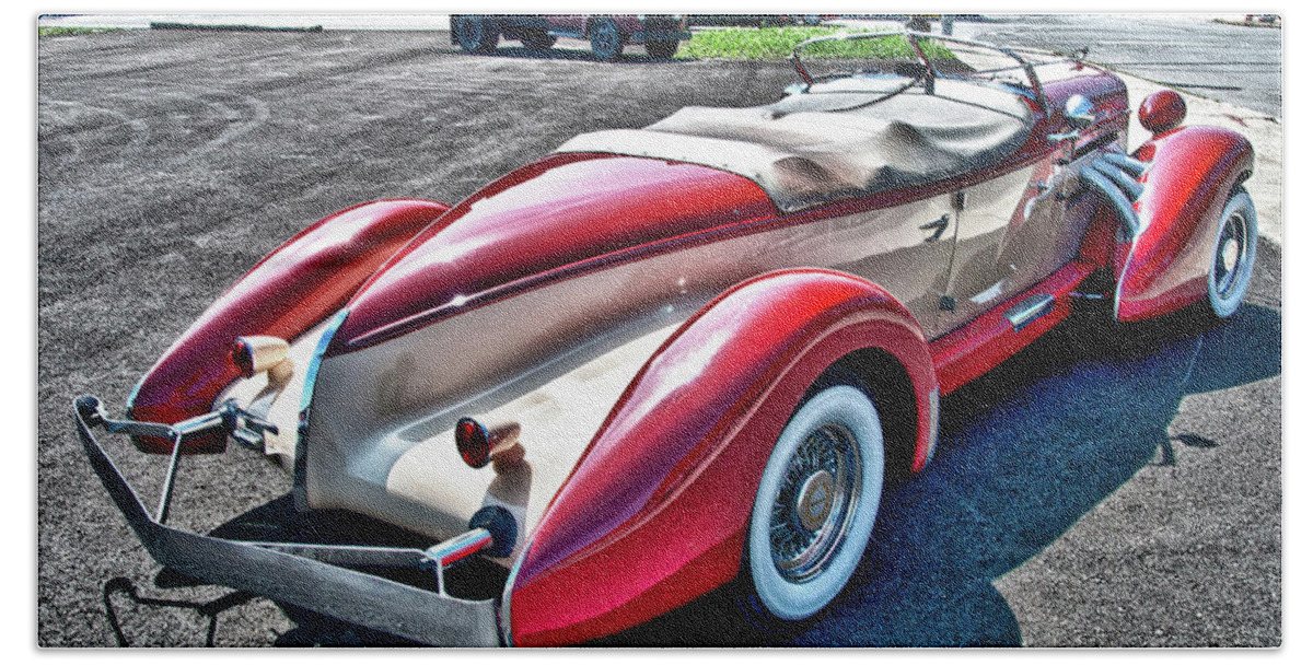 1935 Auburn Boattail Speedster Hand Towel featuring the photograph Boattail 6877 by Guy Whiteley