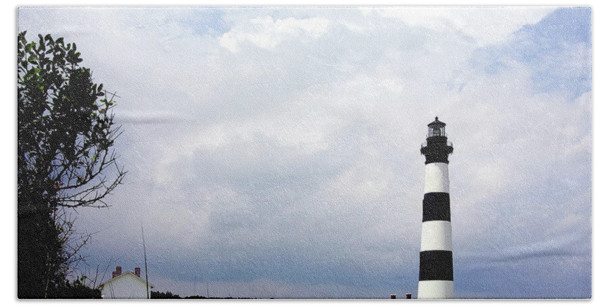 Outer Banks Hand Towel featuring the photograph Bodie Island Lighthouse by Randall Evans