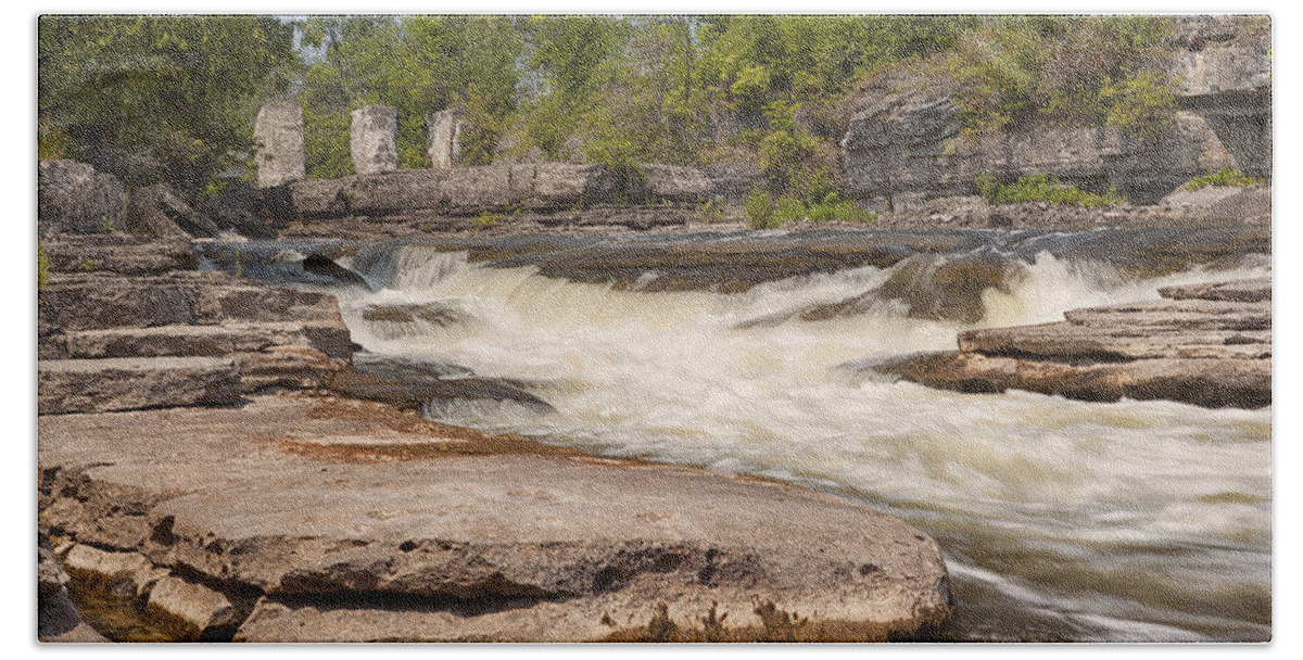 River Bath Towel featuring the photograph Bonnechere River by Eunice Gibb