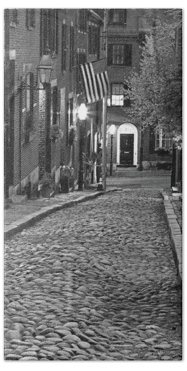 Black And White Hand Towel featuring the photograph Boston Acorn Street by Juergen Roth