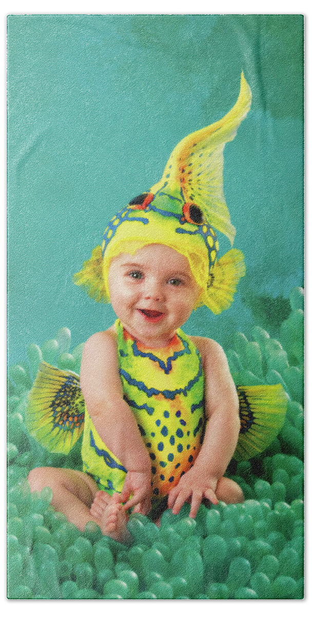 Under The Sea Hand Towel featuring the photograph Brando as a Gobi Fish by Anne Geddes