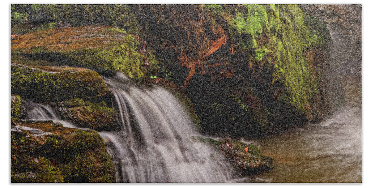 Long Exposure Bath Towel featuring the photograph Brasstown Falls 001 by George Bostian
