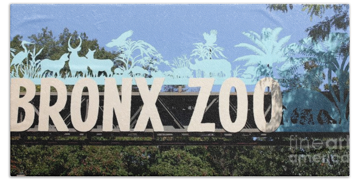 Bronx Zoo Entrance Bath Towel featuring the photograph Bronx Zoo Entrance by John Telfer