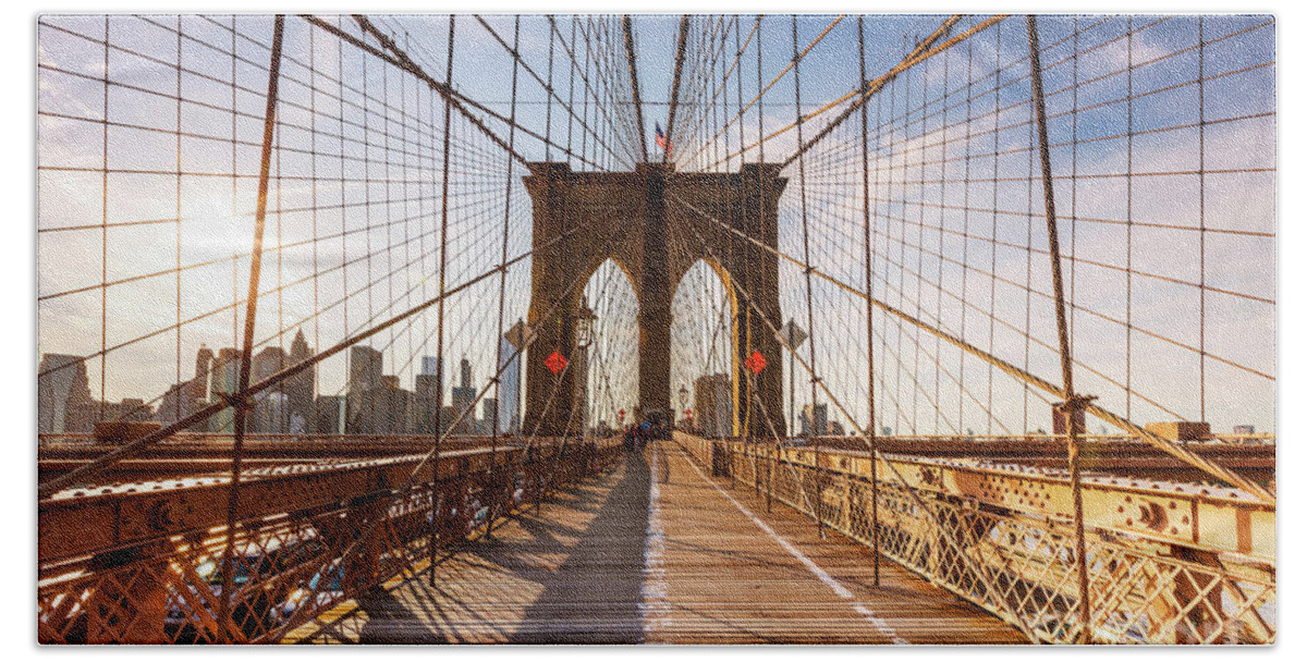 Brooklyn Bridge Hand Towel featuring the photograph Brooklyn bridge at sunset, New York, USA by Matteo Colombo