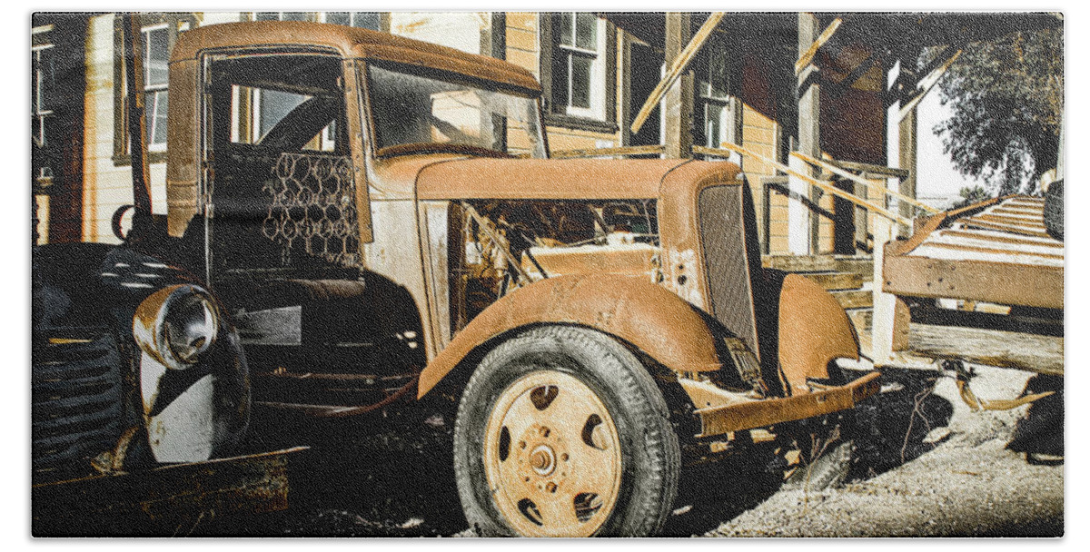 Rusty Truck Bath Towel featuring the photograph Vintage 1935 Chevrolet by Gene Parks