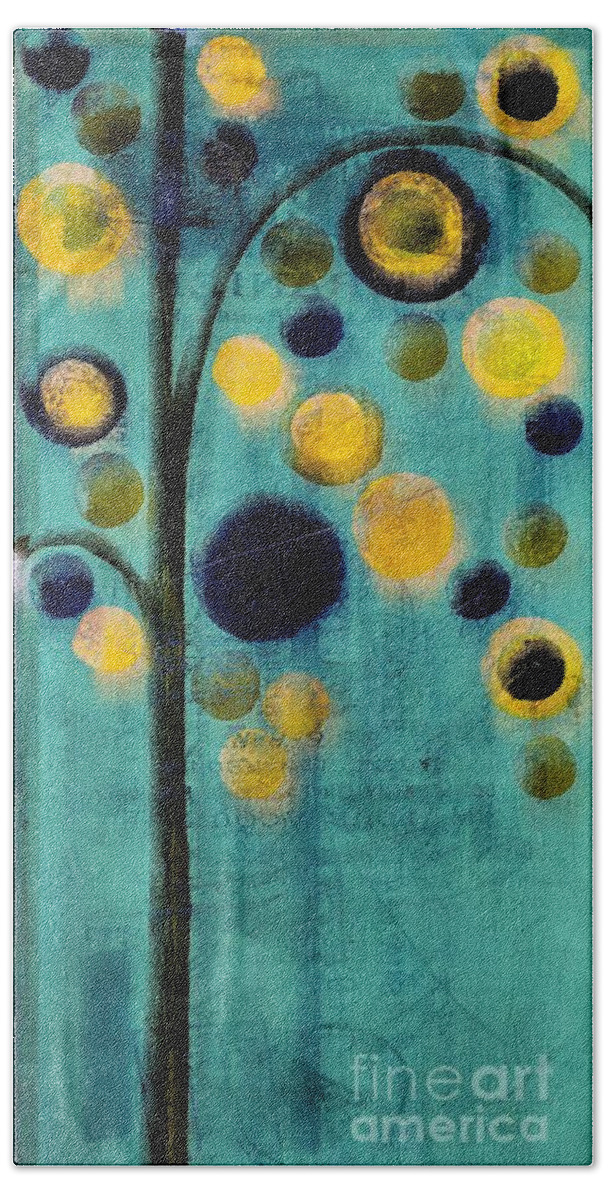 bubble Tree Bath Towel featuring the painting Bubble Tree - 42r1-cb4 by Variance Collections