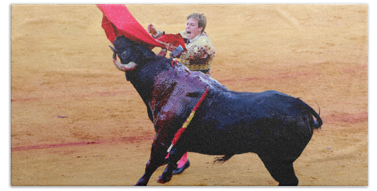 Bullfighting Bath Towel featuring the photograph Bullfighting 28 by Andrew Fare
