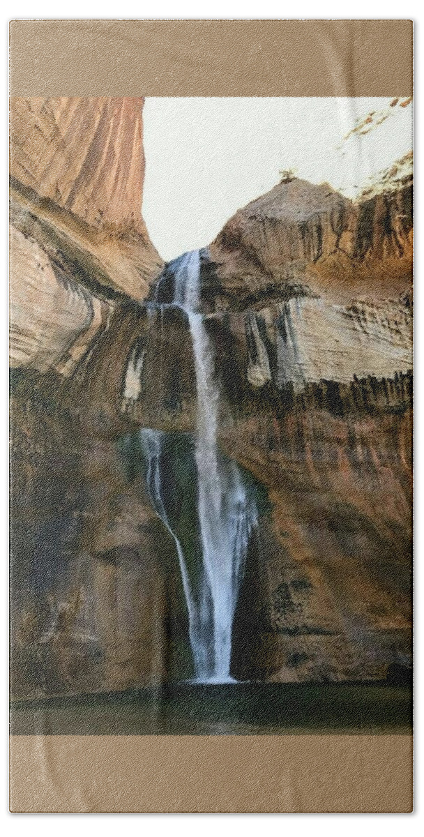 Waterfalls Bath Towel featuring the photograph Calf Creek Falls by Dawn Cheri'