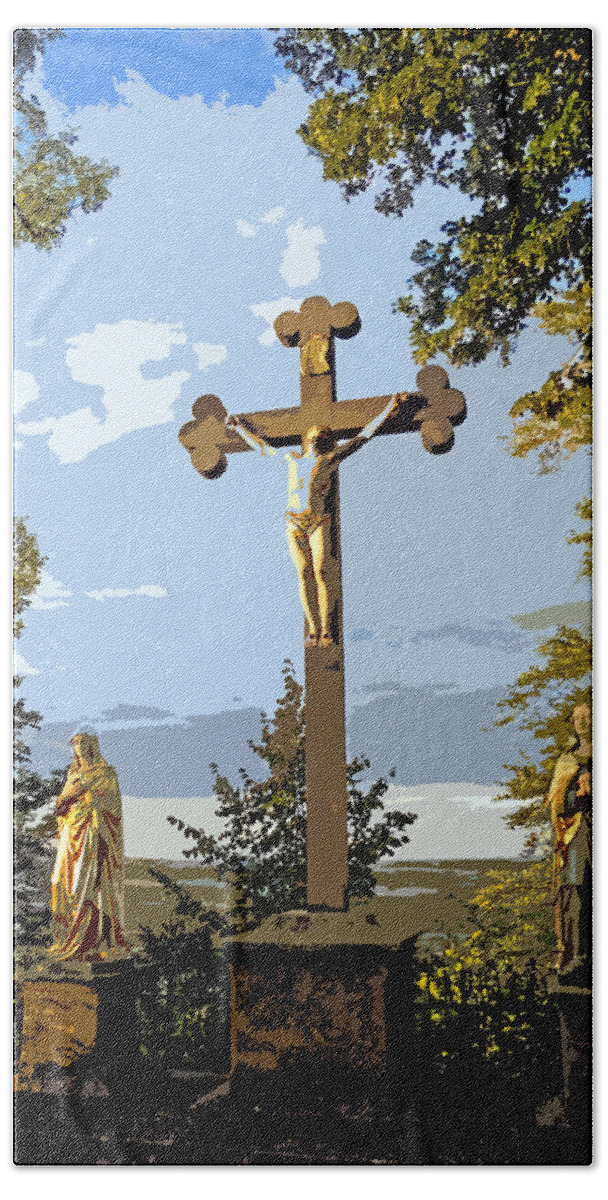 Jesus Hand Towel featuring the photograph Calvary Group - Parkstein by Juergen Weiss