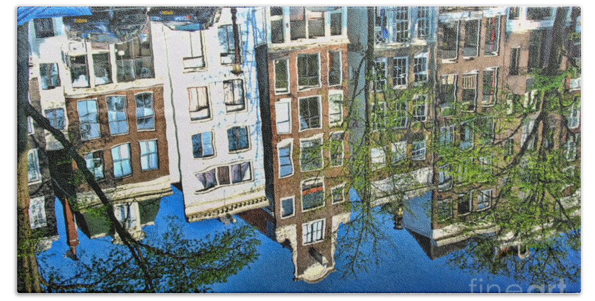 Amsterdam Bath Towel featuring the photograph Amsterdam Canal Reflection by Allen Beatty