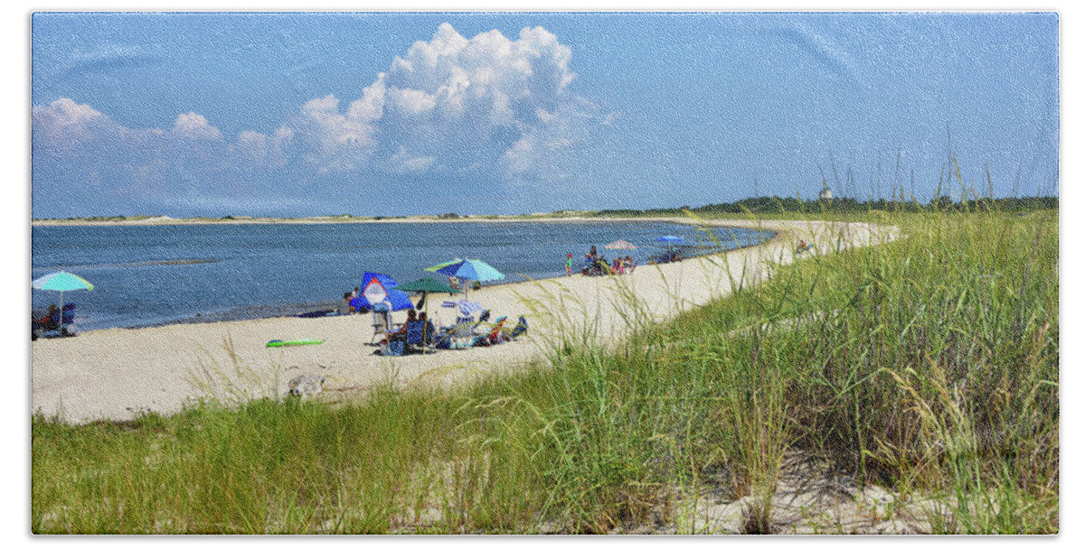 Cape Henlopen State Park Bath Towel featuring the photograph Cape Henlopen State Park - Beach Time by Brendan Reals
