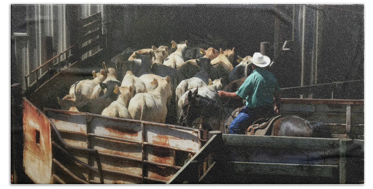 Cattles Auction Bath Towel featuring the photograph Cattles Auction by Micah Offman