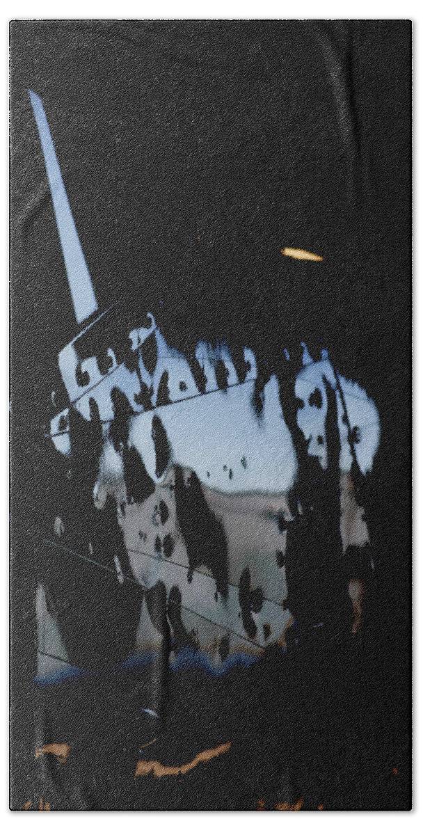 Aero Bath Towel featuring the photograph Cessna Art I by Paul Job
