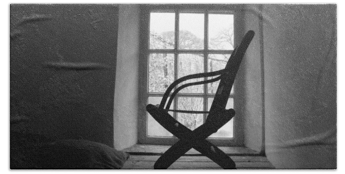 Black And White Hand Towel featuring the photograph Chair Silhouette by Helen Jackson