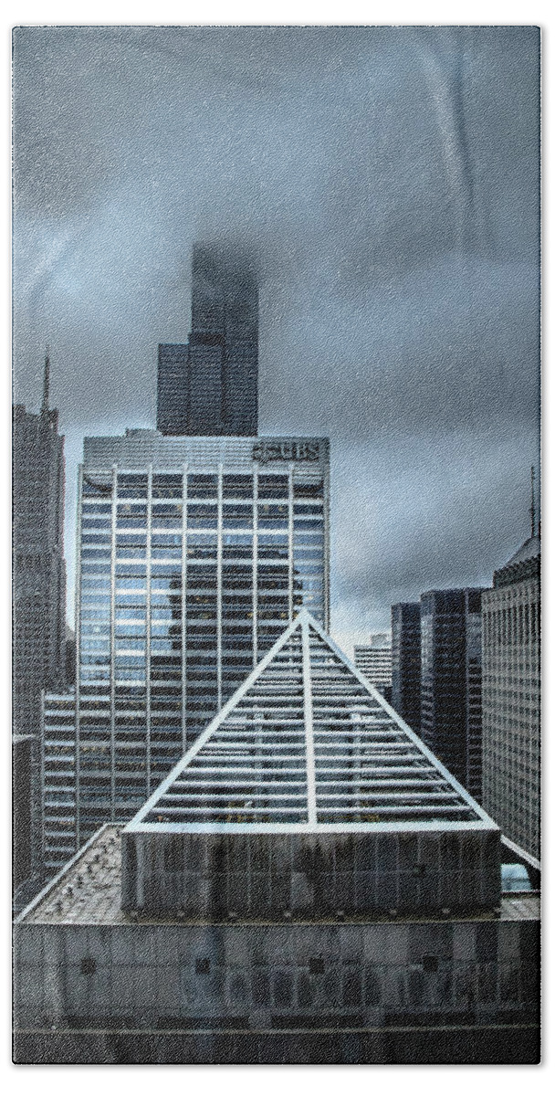 Chicago Bath Towel featuring the photograph Chicago in Fog and Rain by Joni Eskridge